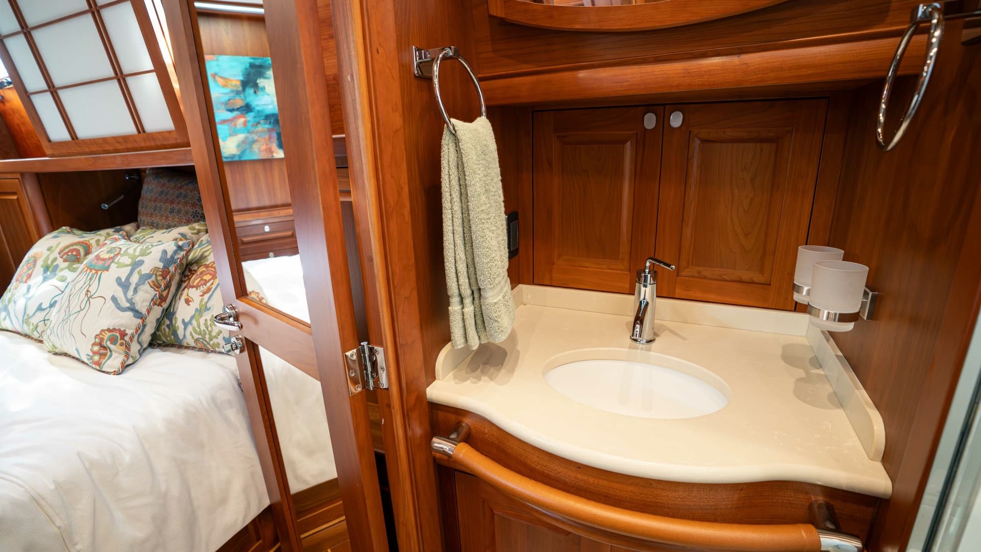 2018 Sabre 66 Dirigo photo 55