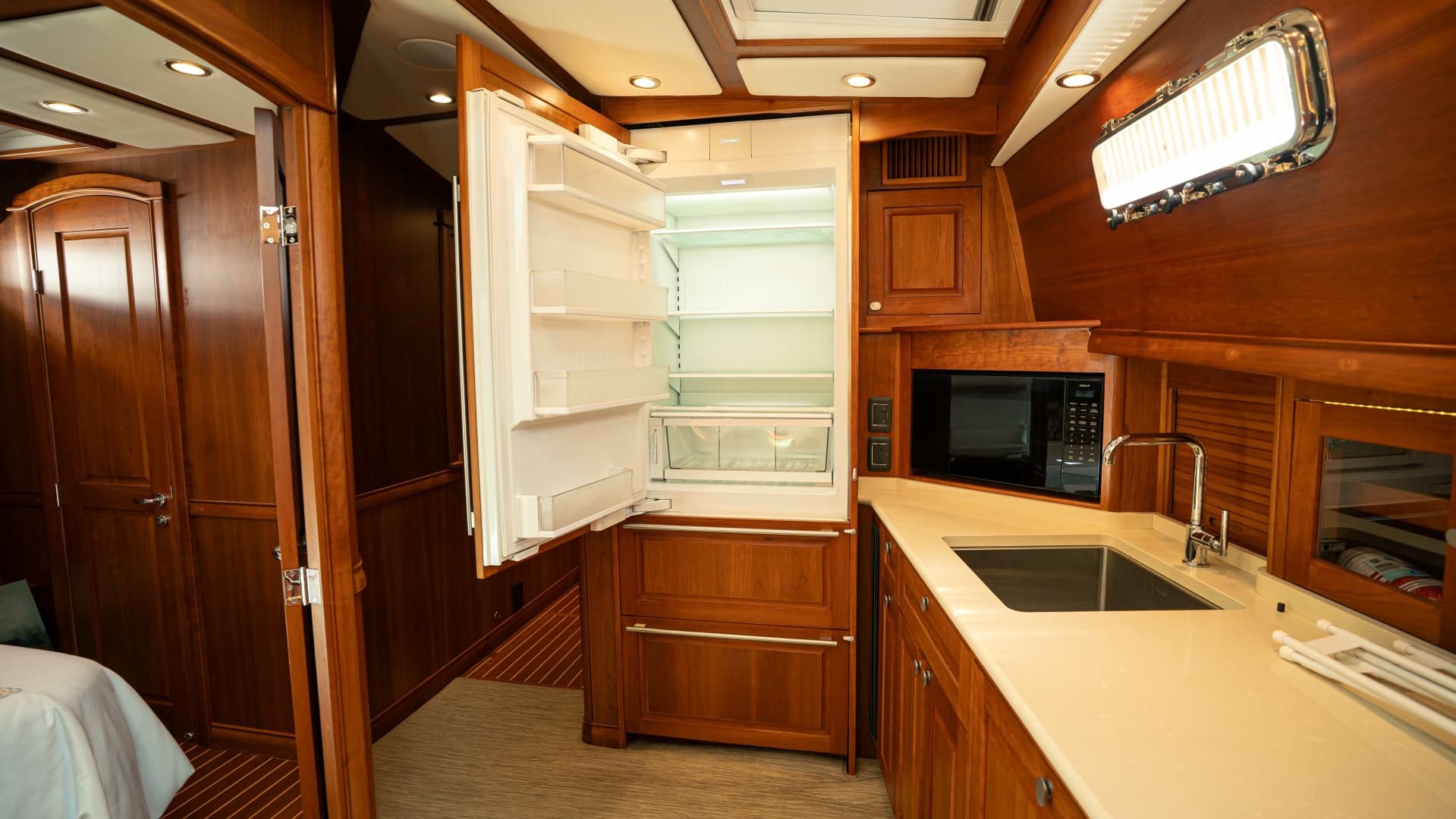 2018 Sabre 66 Dirigo photo 58