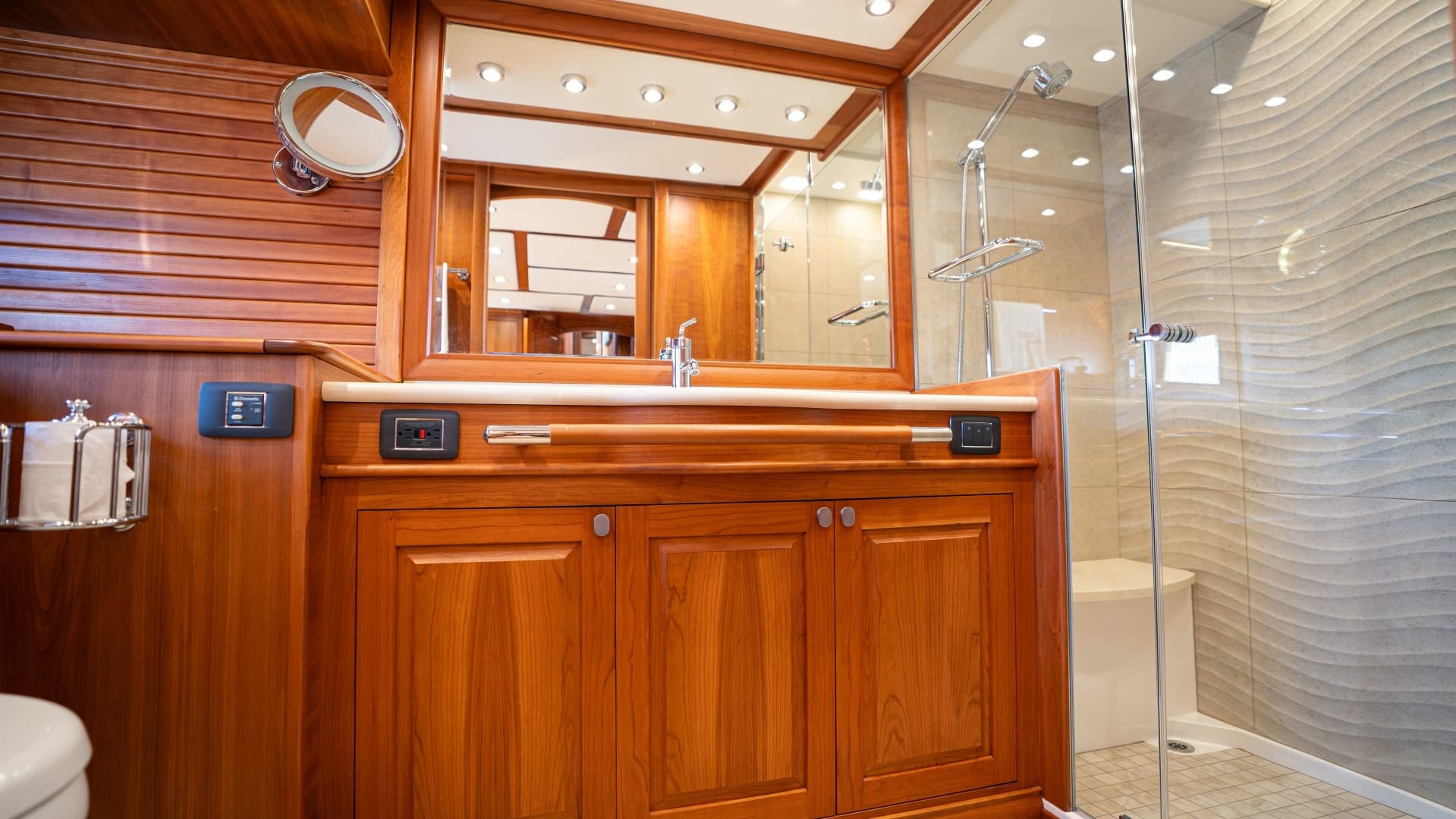 2018 Sabre 66 Dirigo photo 50