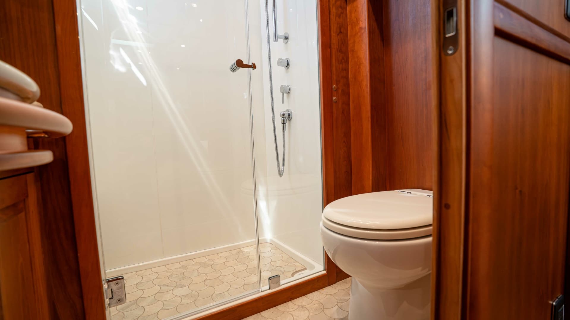 2018 Sabre 66 Dirigo photo 56