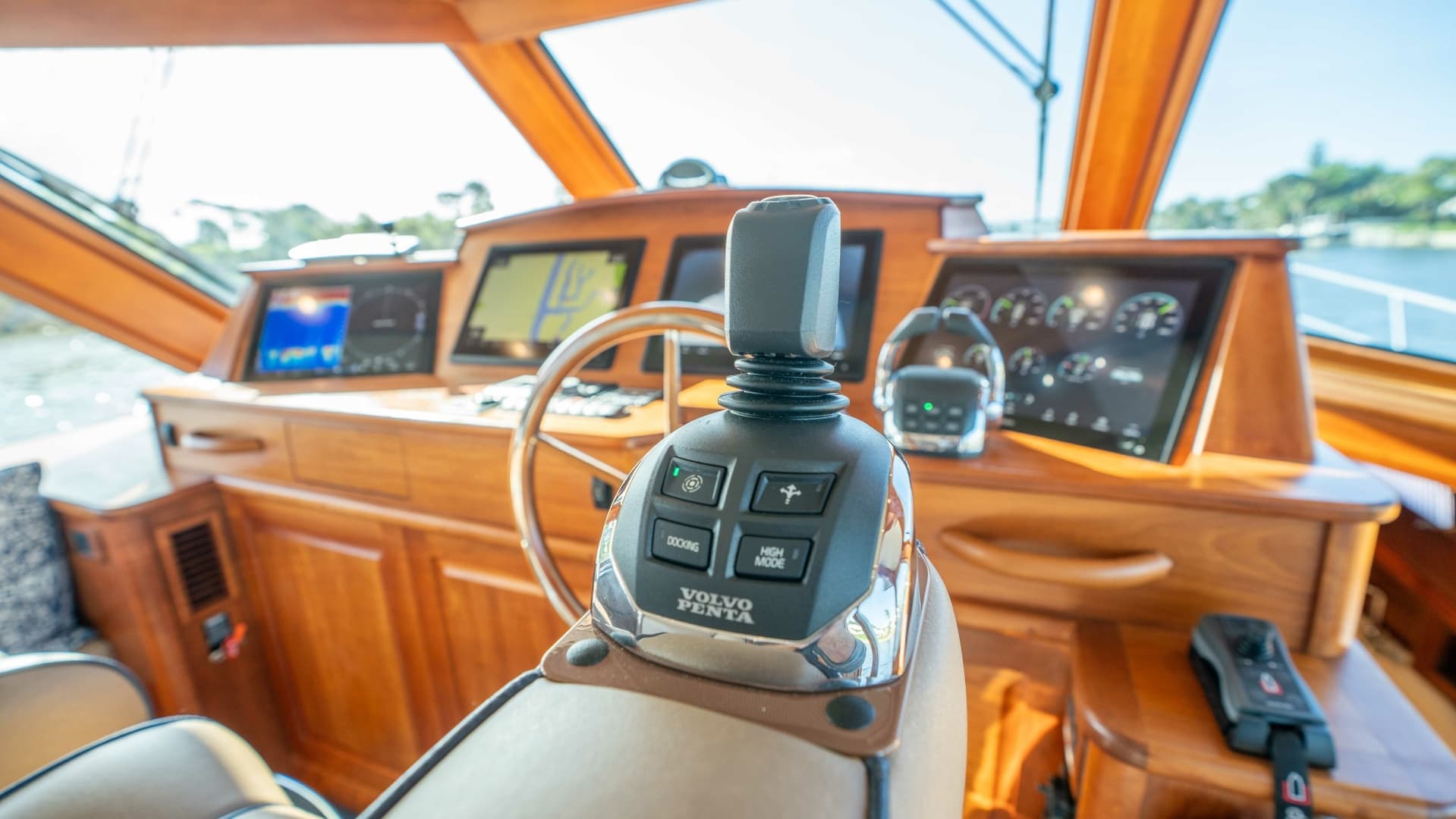 2018 Sabre 66 Dirigo photo 31