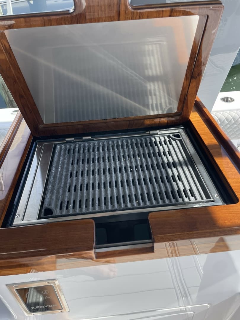 2025 HCB 56 Suenos photo 12