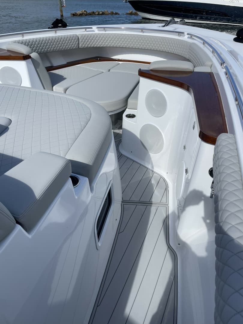 2025 HCB 56 Suenos photo 20