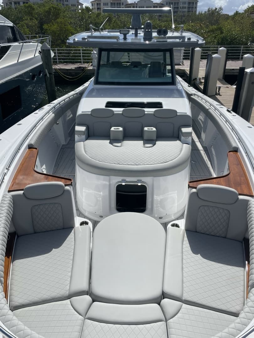 2025 HCB 56 Suenos photo 21