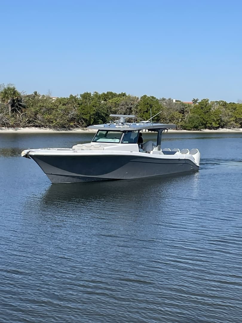 2025 HCB 56 Suenos photo 2