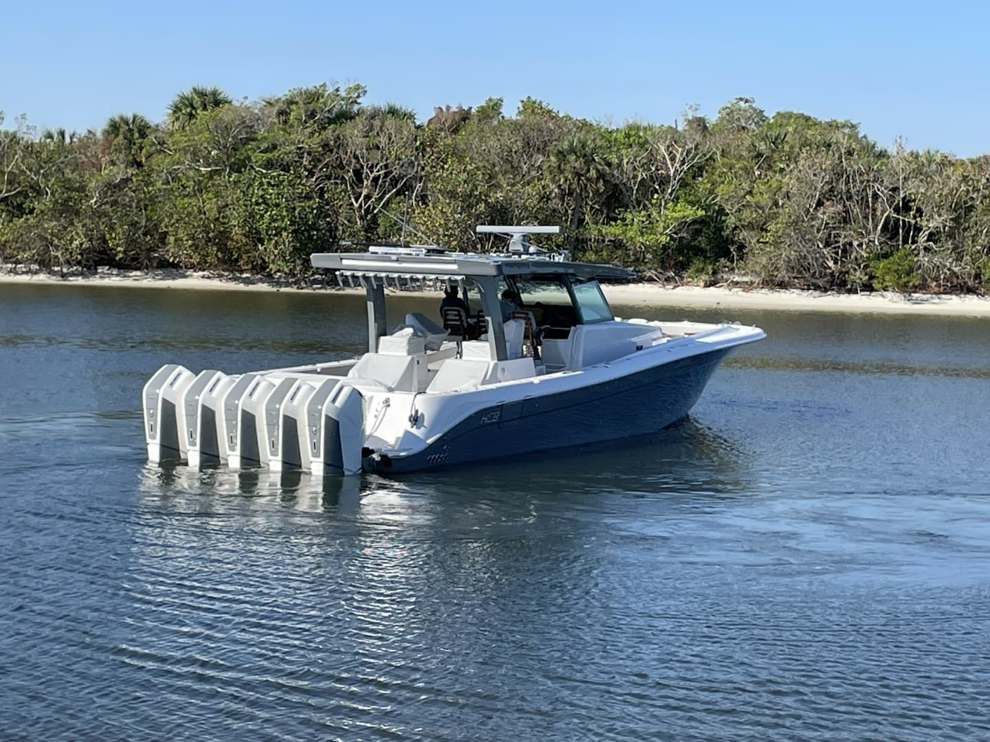 2025 HCB 56 Suenos photo 6