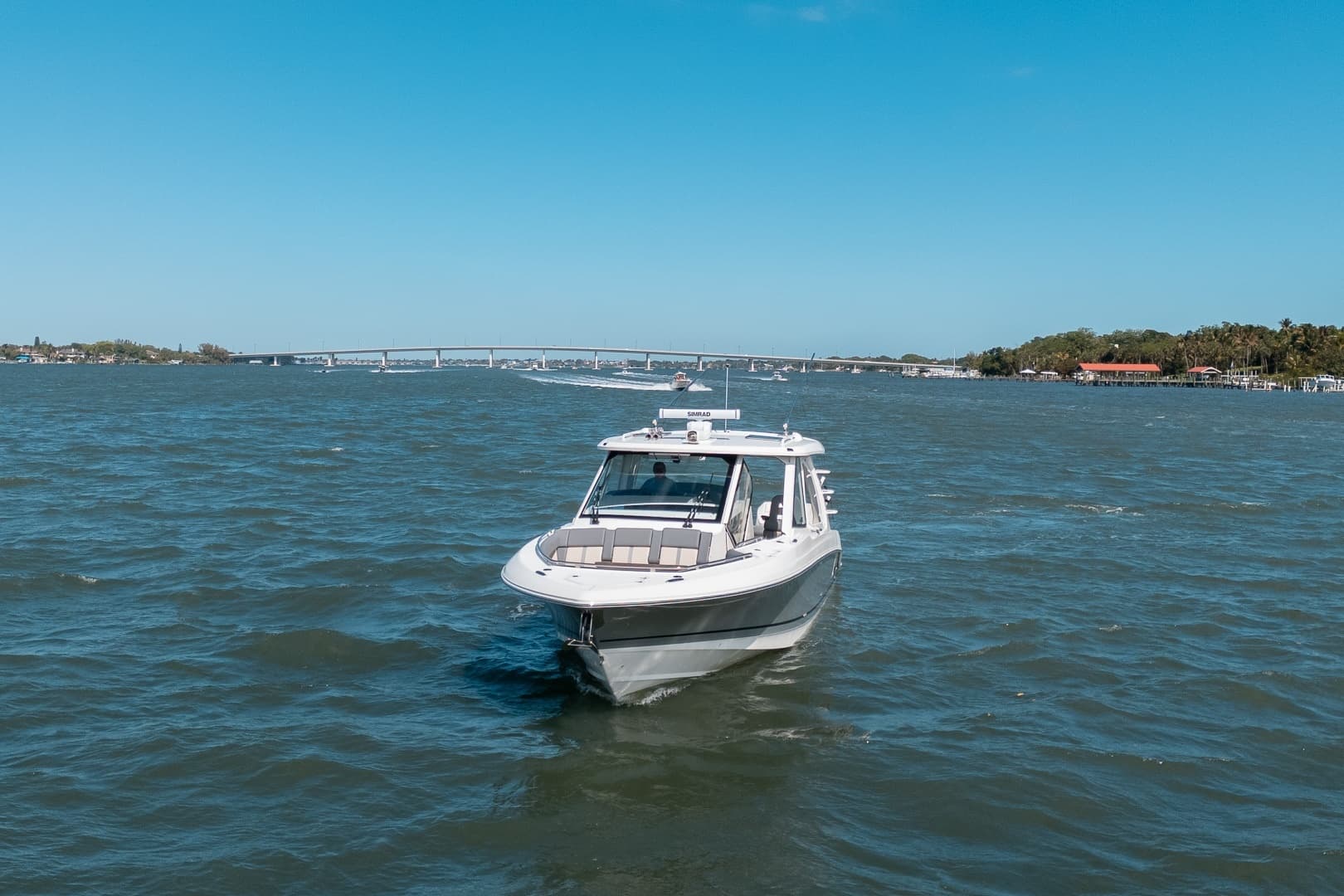 2024 Boston Whaler 380 Realm photo 2
