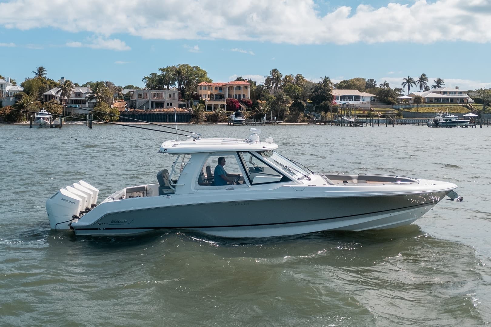 2024 Boston Whaler 380 Realm photo 3