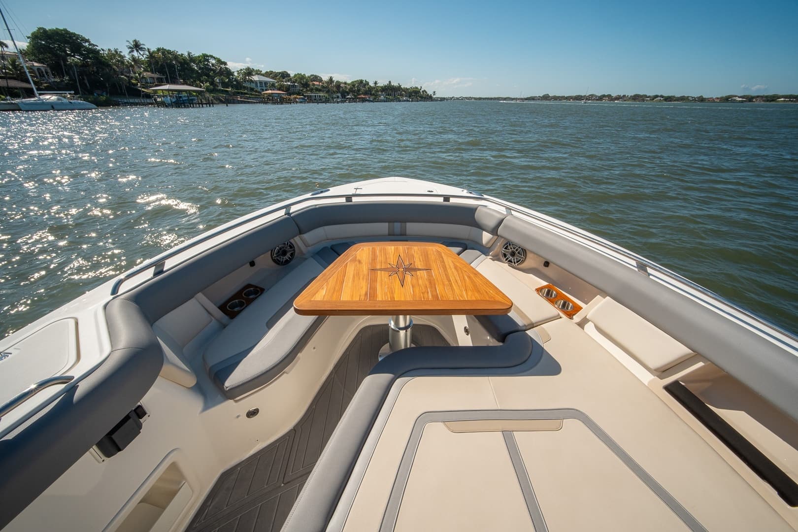 2024 Boston Whaler 380 Realm photo 20
