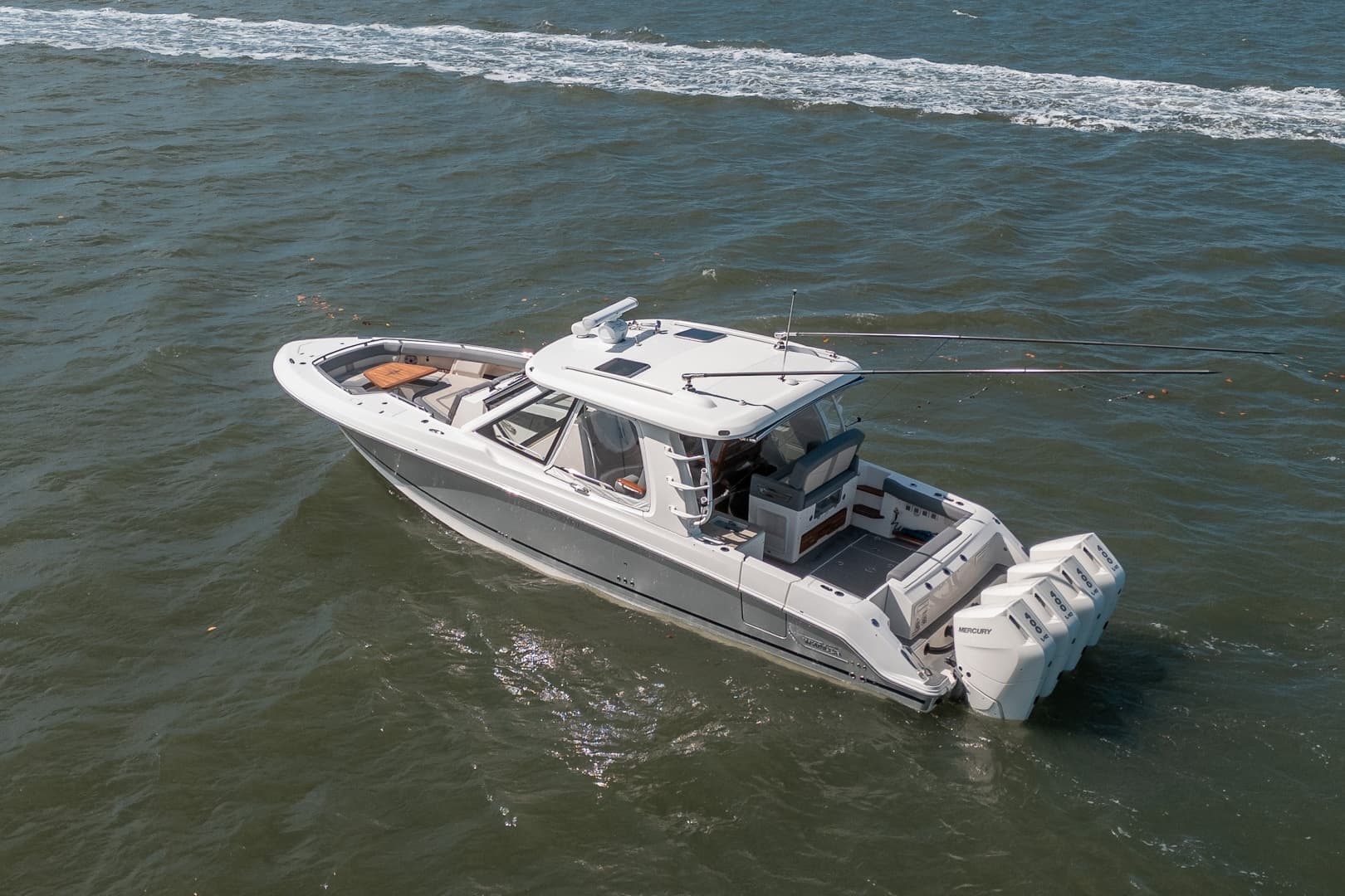2024 Boston Whaler 380 Realm photo 5