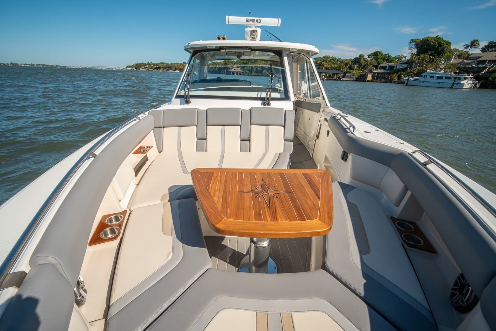 2024 Boston Whaler 380 Realm photo 22