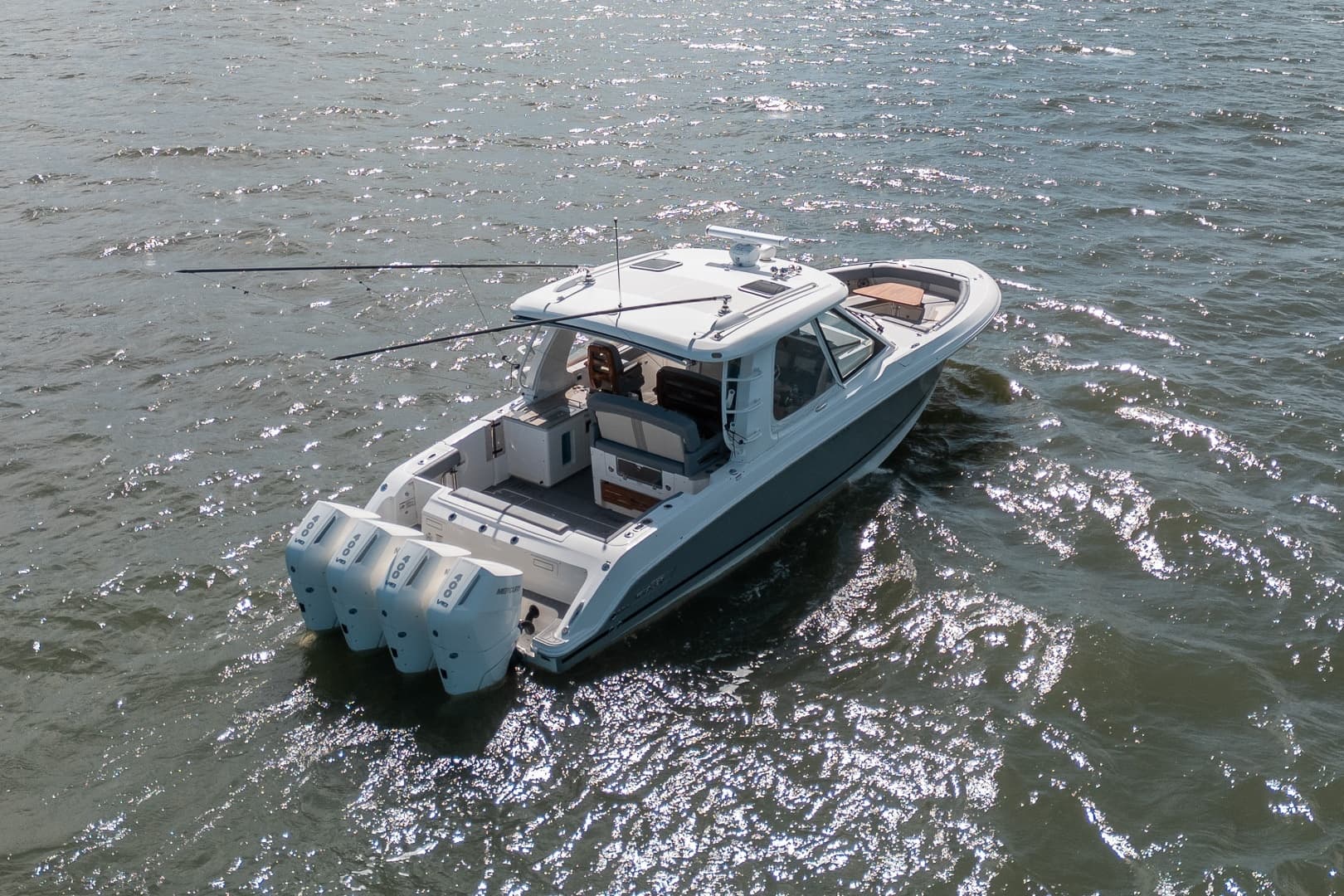 2024 Boston Whaler 380 Realm photo 4