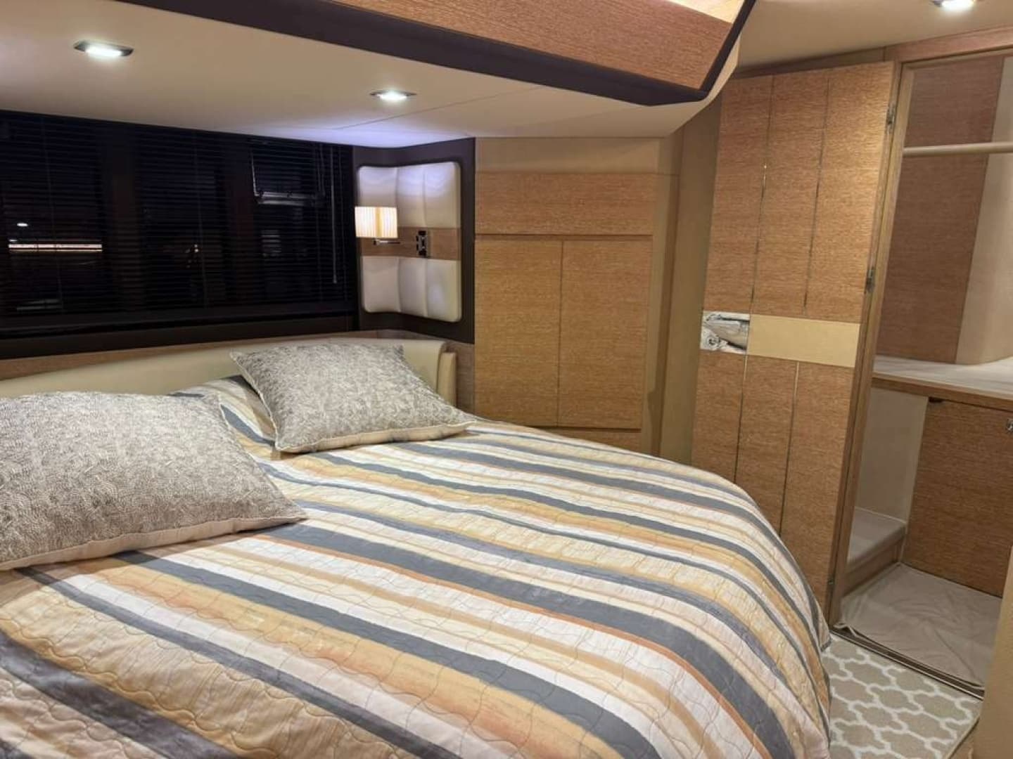 2014 Azimut 64 photo 24