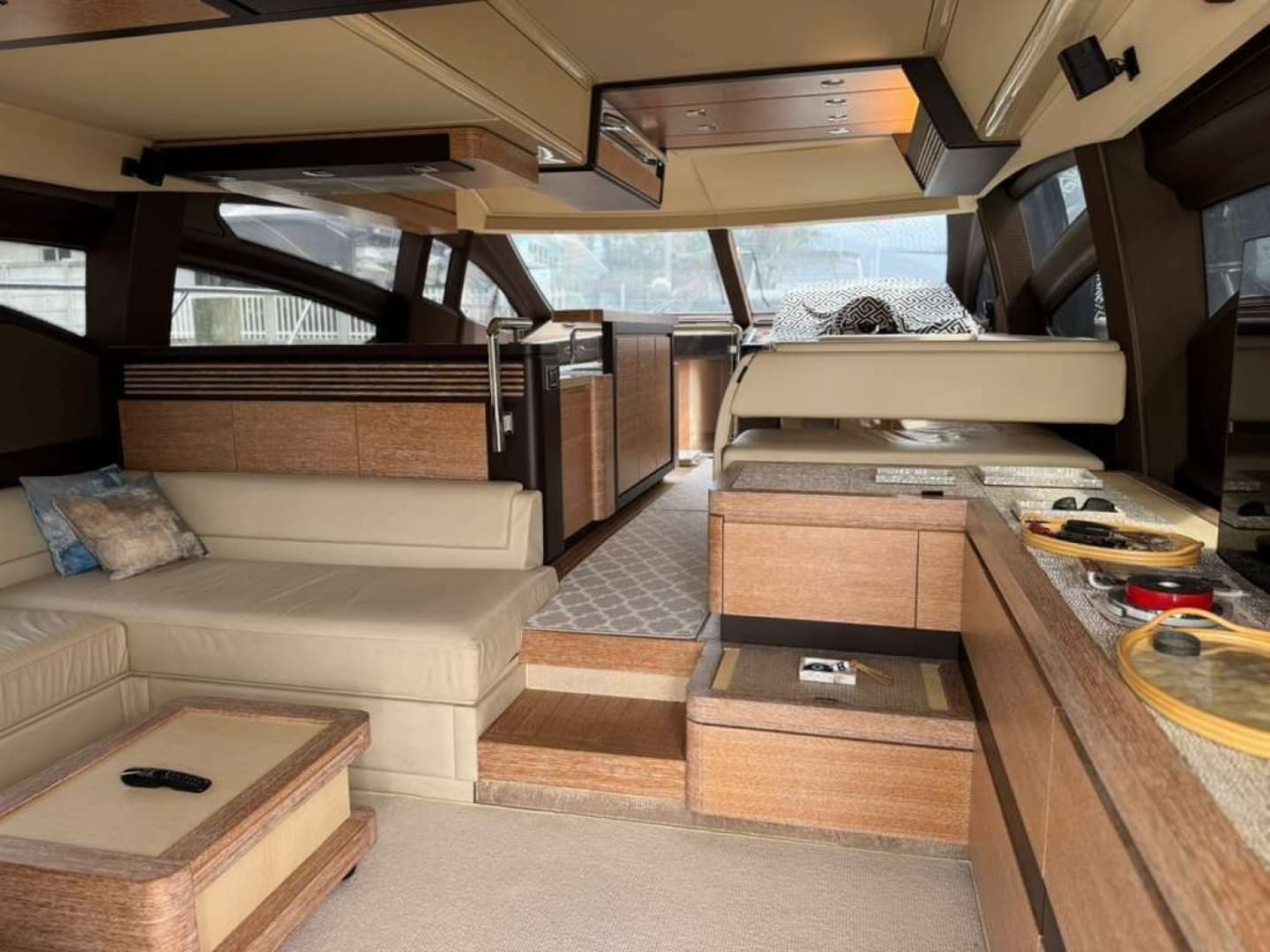 2014 Azimut 64 photo 14