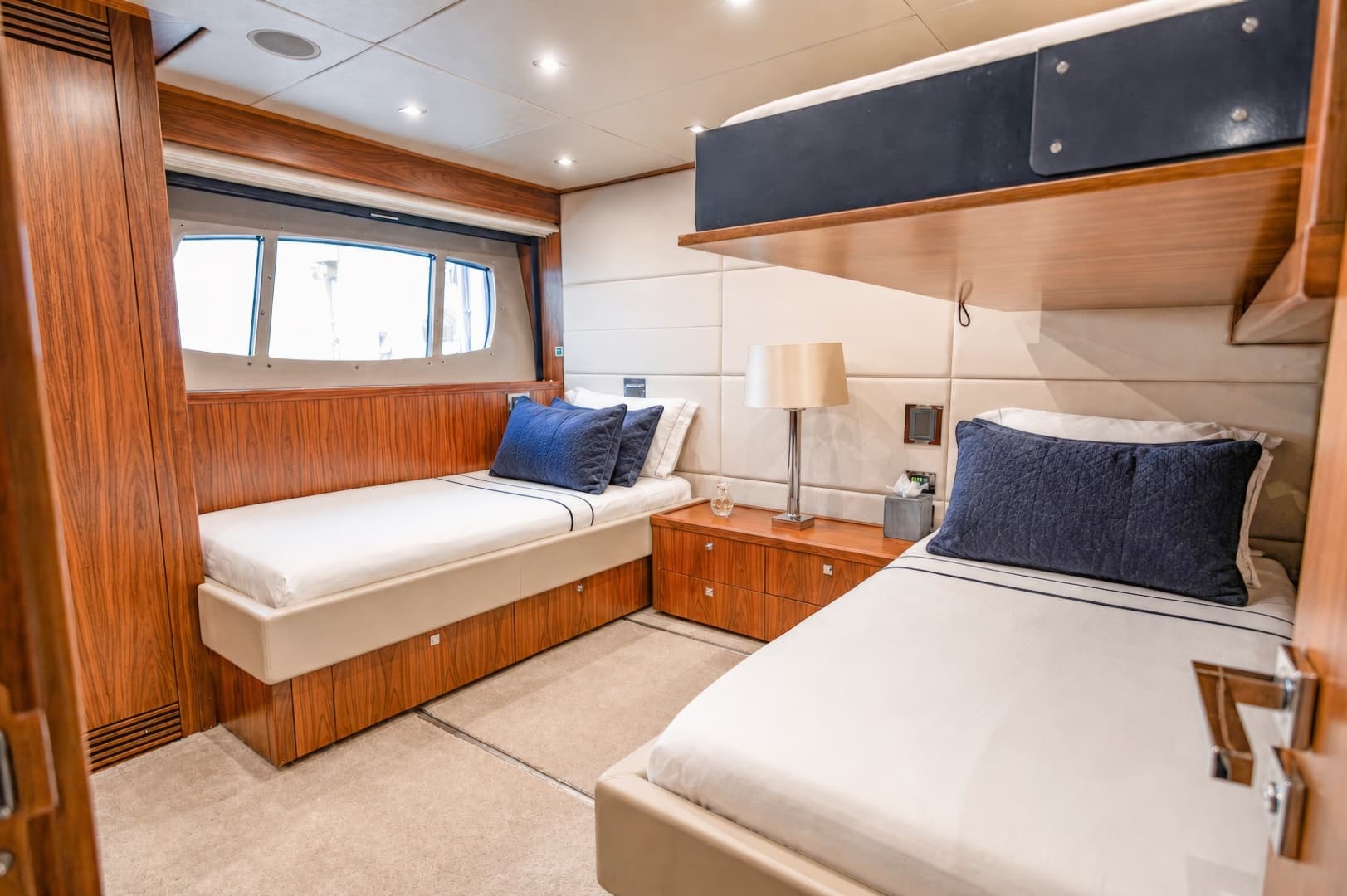 2014 Sunseeker 131 photo 41