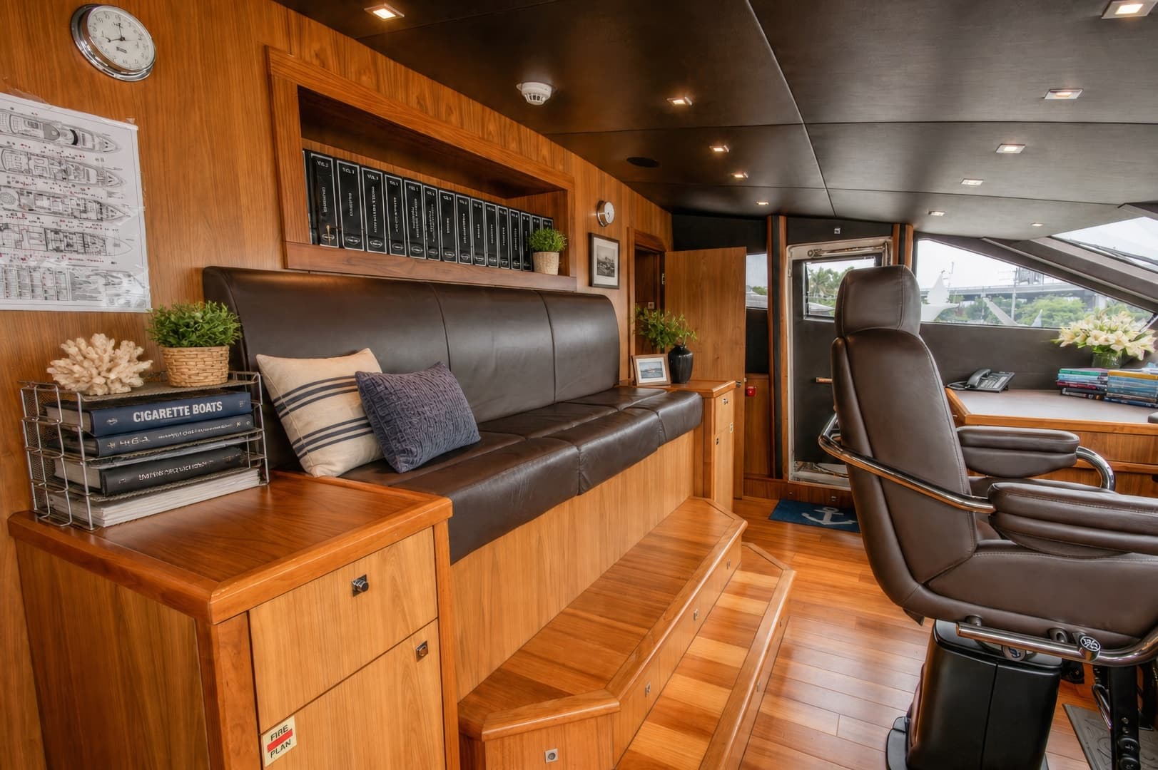 2014 Sunseeker 131 photo 24