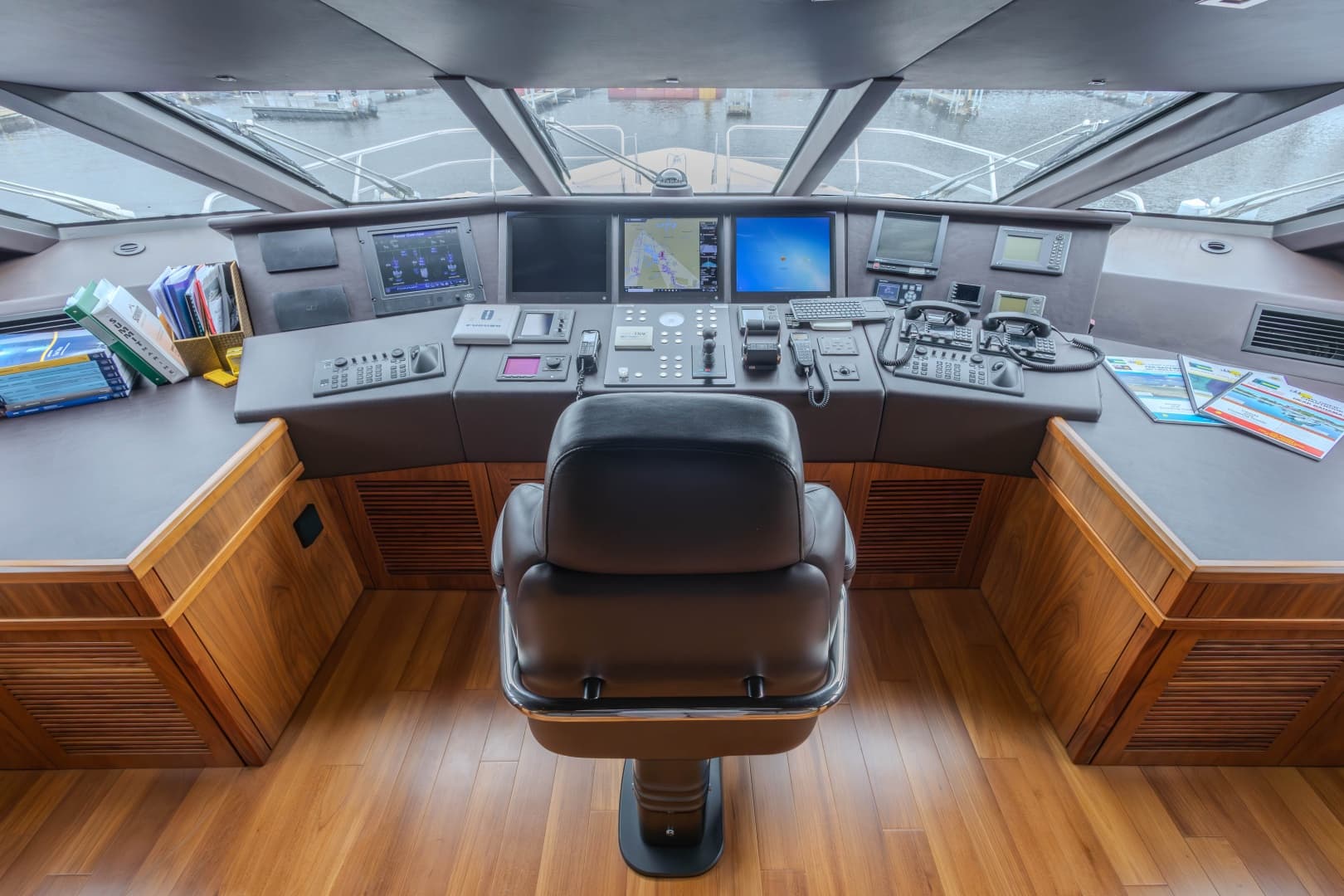 2014 Sunseeker 131 photo 57
