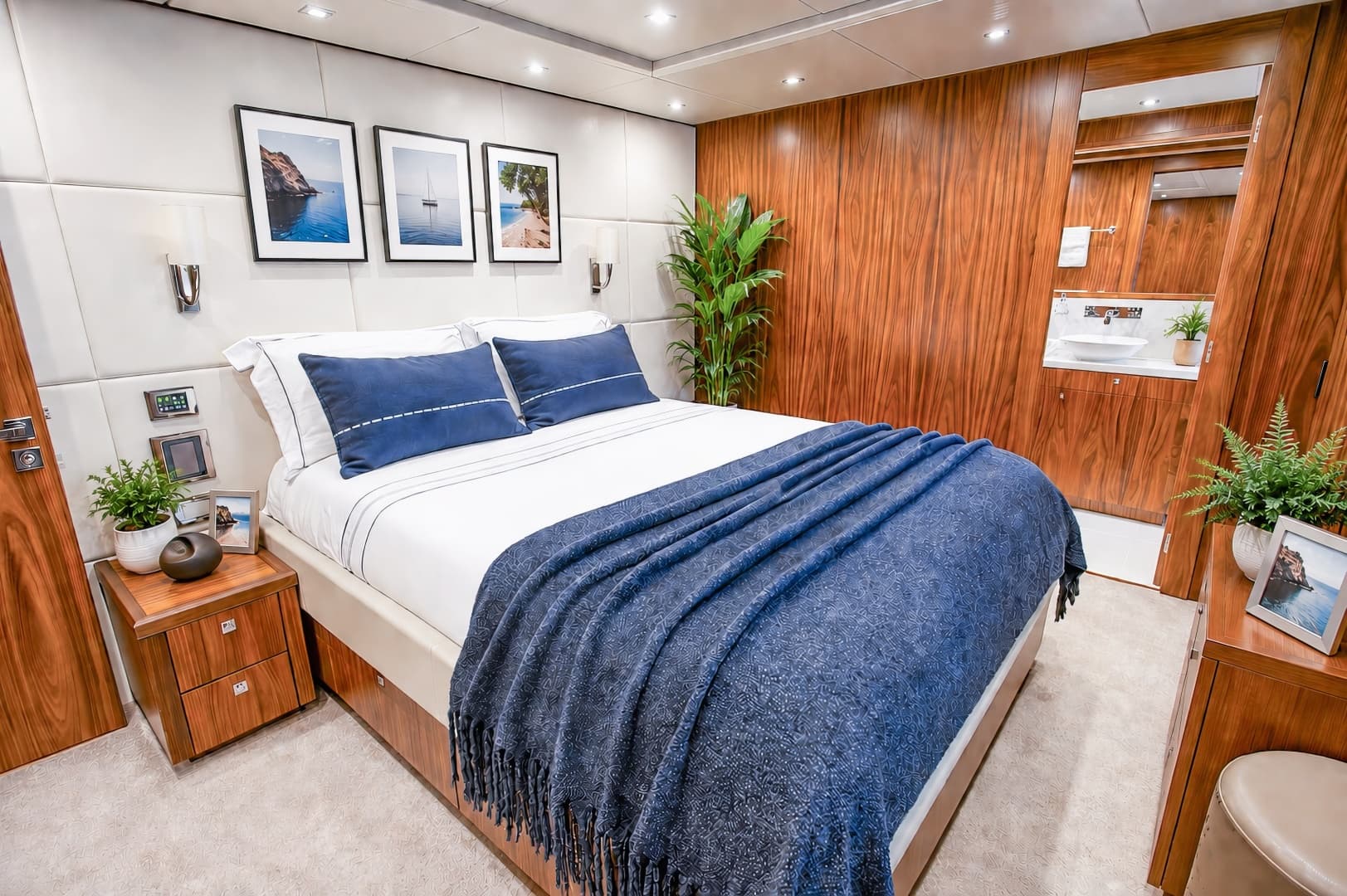 2014 Sunseeker 131 photo 34
