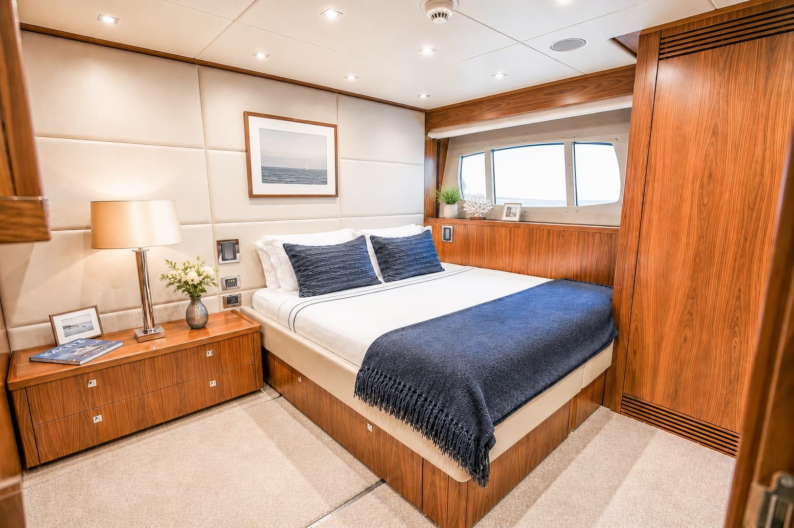 2014 Sunseeker 131 photo 30