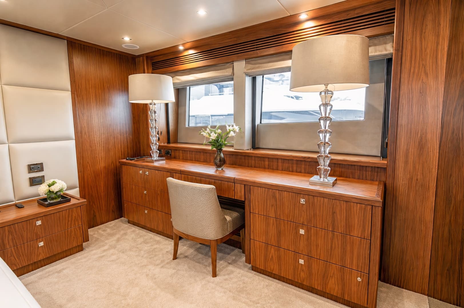 2014 Sunseeker 131 photo 19