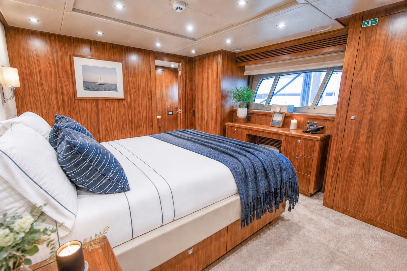 2014 Sunseeker 131 photo 39