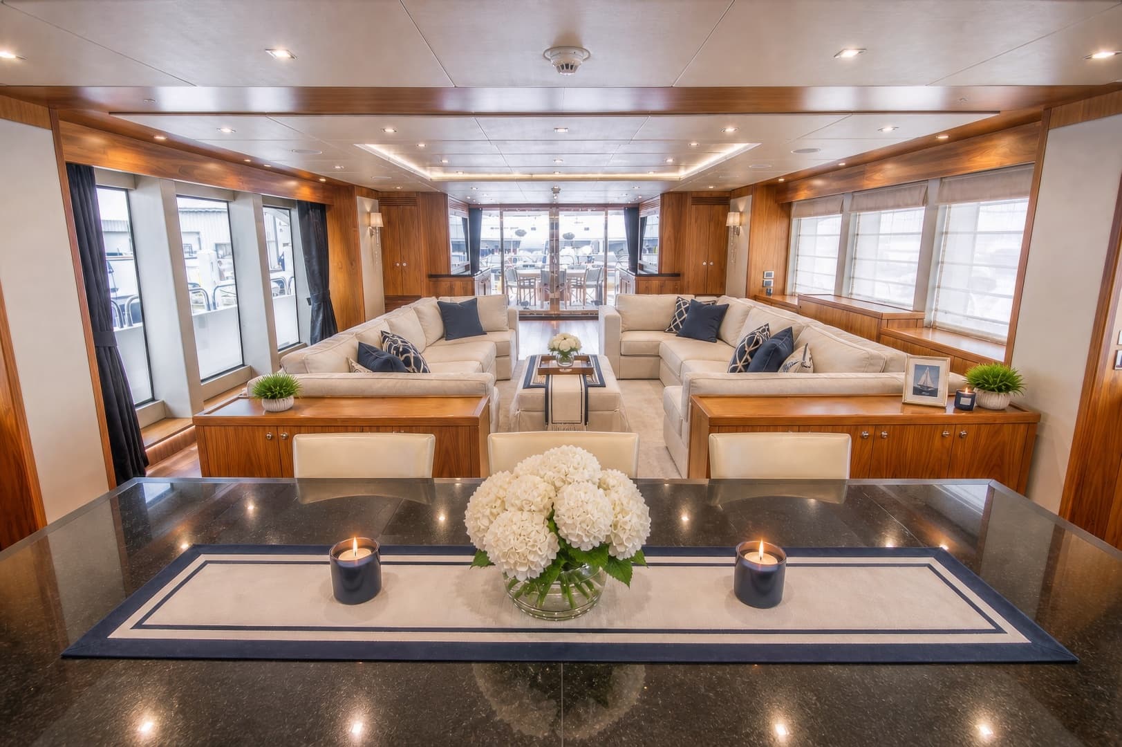 2014 Sunseeker 131 photo 10