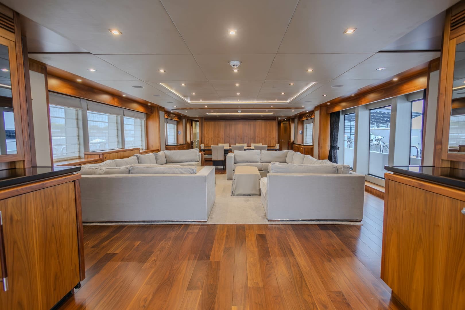 2014 Sunseeker 131 photo 54