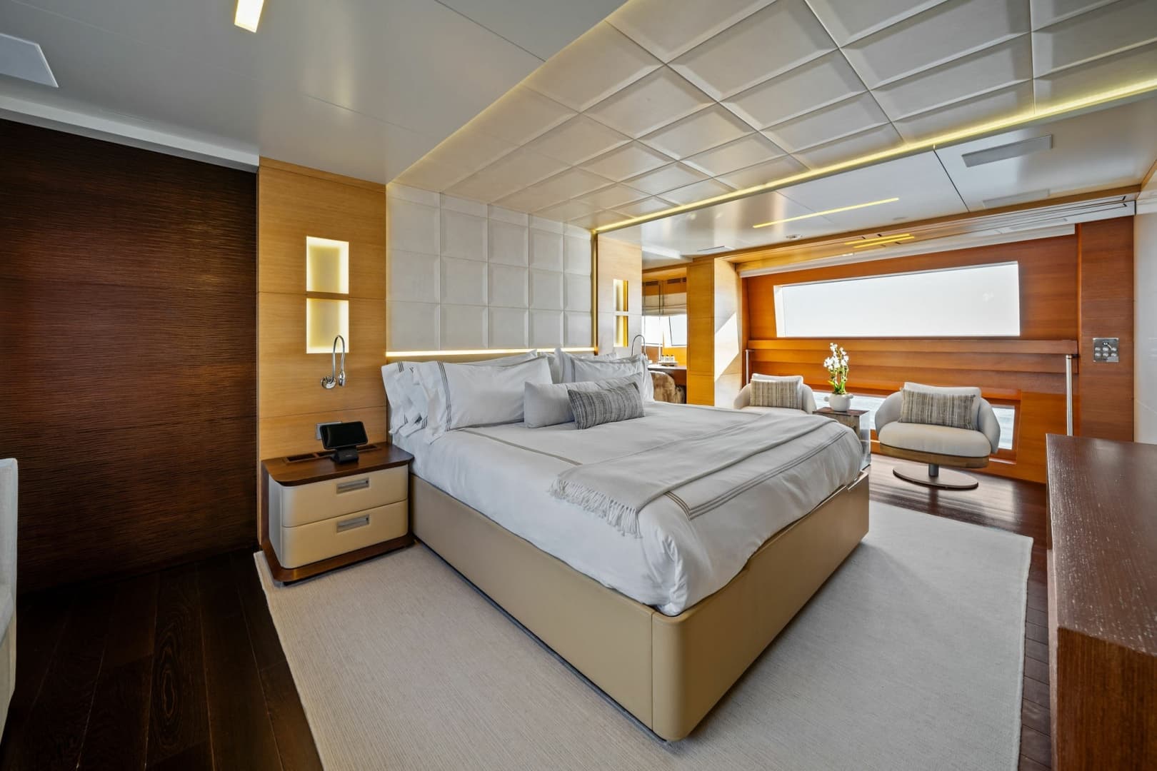 2012 Benetti Classic Supreme 132 photo 33