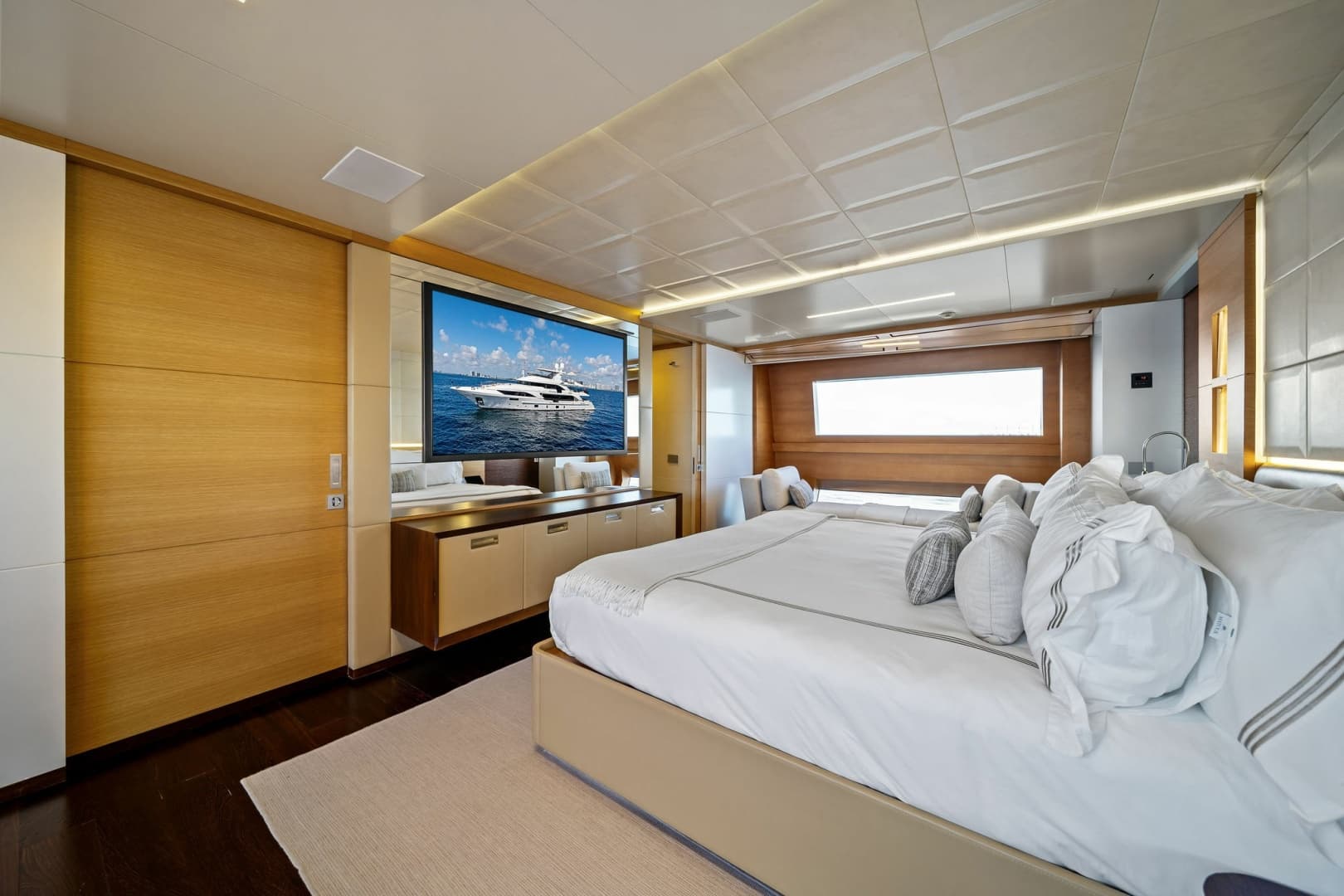 2012 Benetti Classic Supreme 132 photo 36