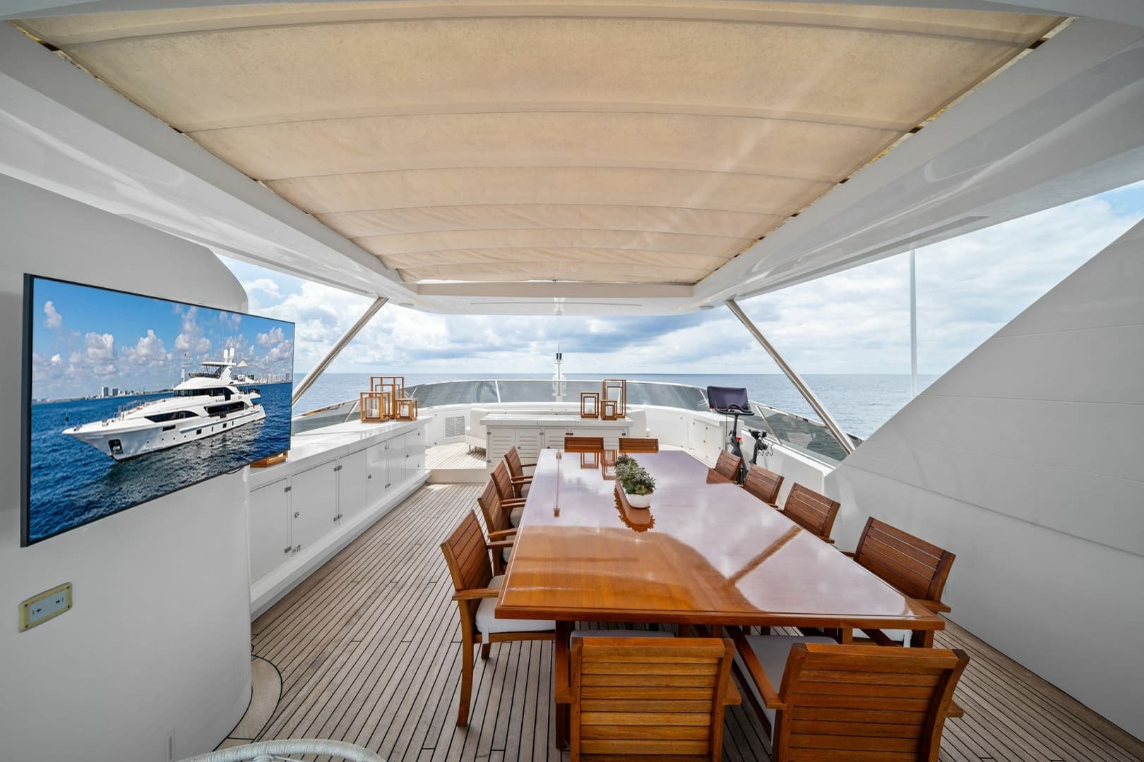 2012 Benetti Classic Supreme 132 photo 18