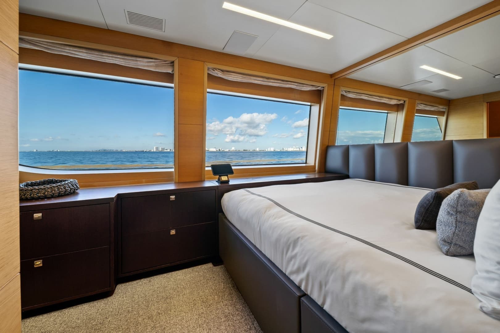 2012 Benetti Classic Supreme 132 photo 44
