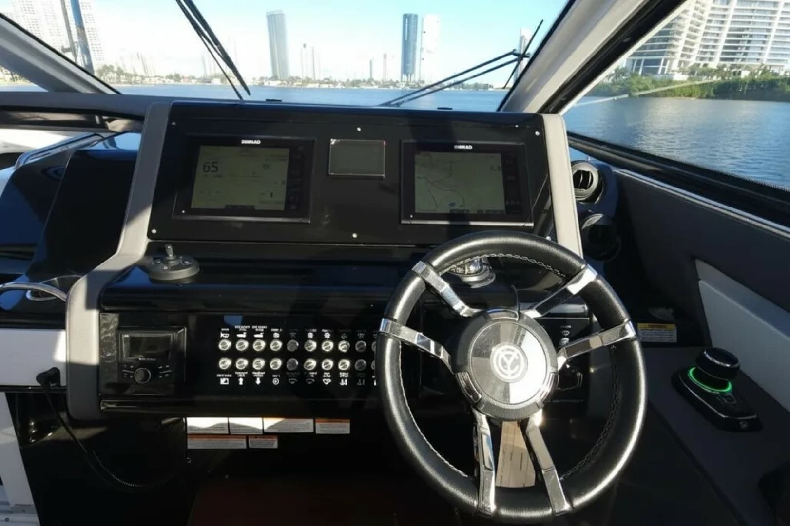 2021 Cruisers Yachts 42 GLS OB photo 20