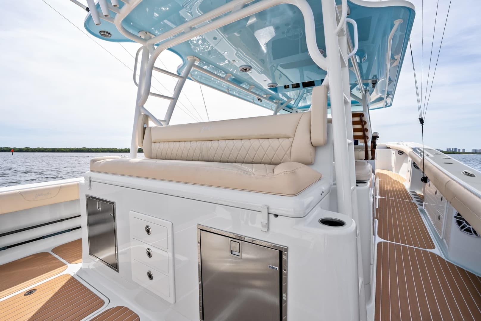 2024 Yellowfin 54 Offshore photo 38