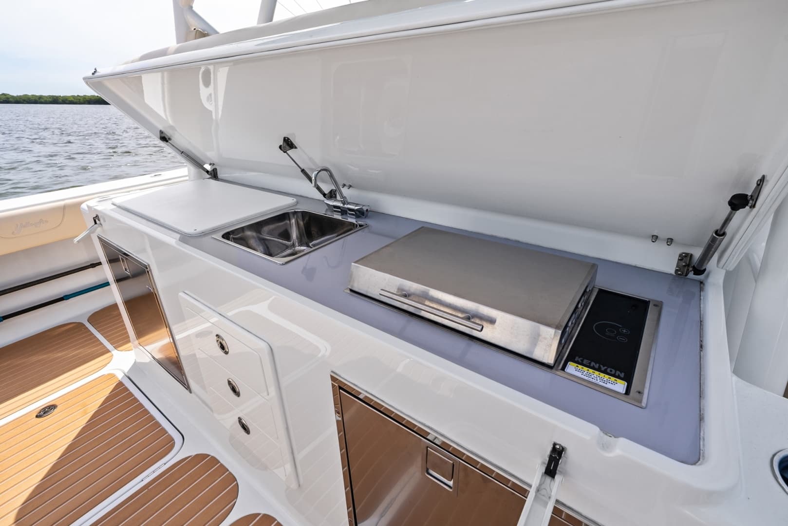 2024 Yellowfin 54 Offshore photo 43