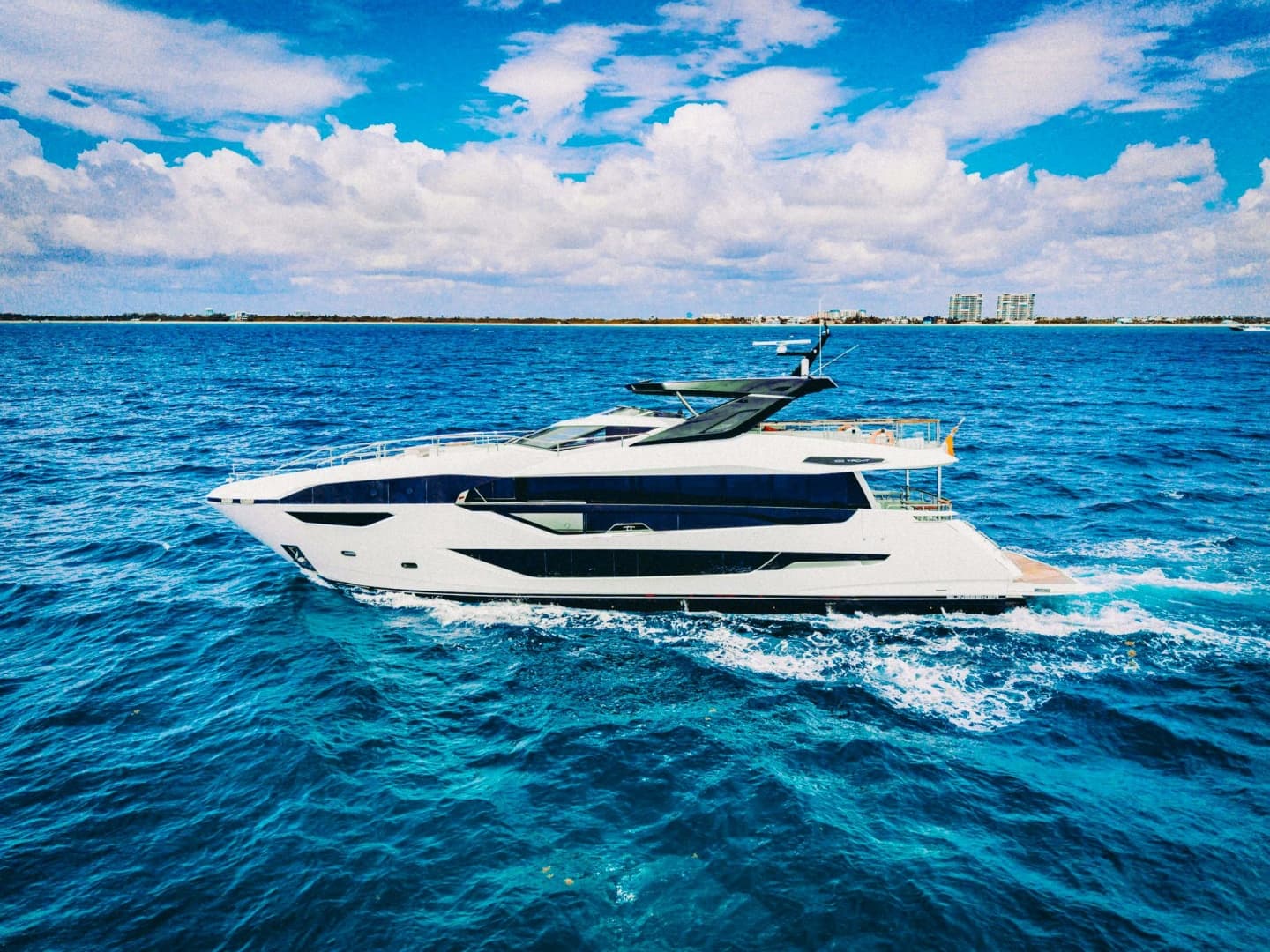 2024 Sunseeker Sunseeker 100 Yacht photo 47