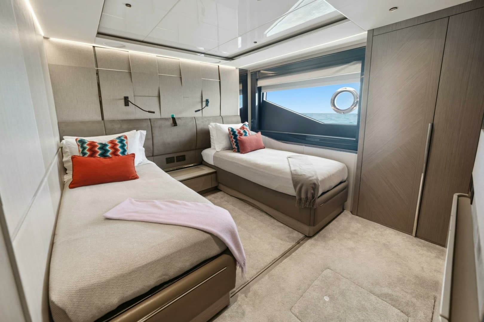 2024 Sunseeker Sunseeker 100 Yacht photo 28