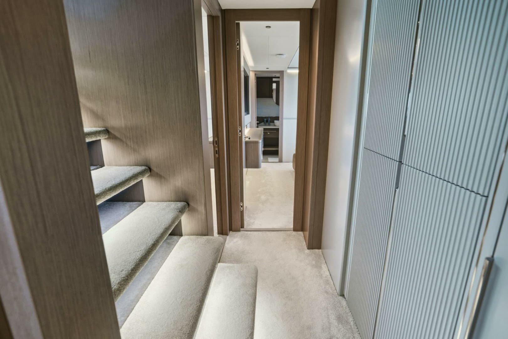 2024 Sunseeker Sunseeker 100 Yacht photo 21