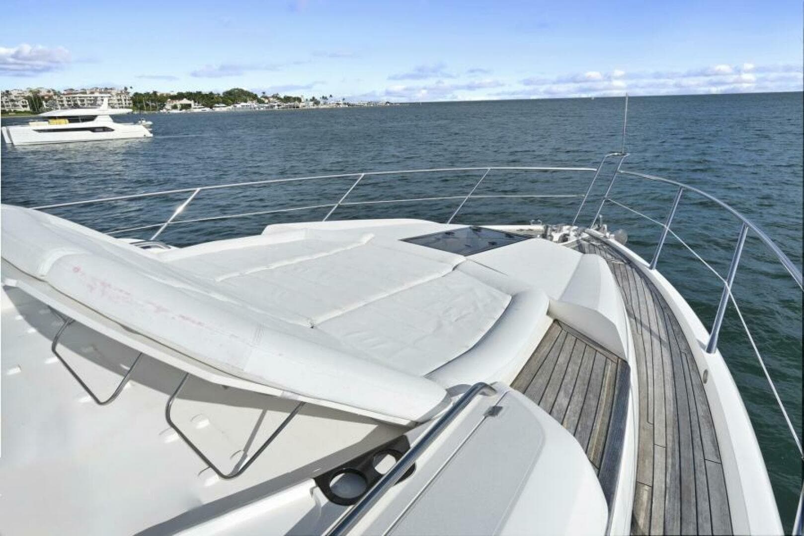 2015 Sunseeker Sport Yacht photo 18