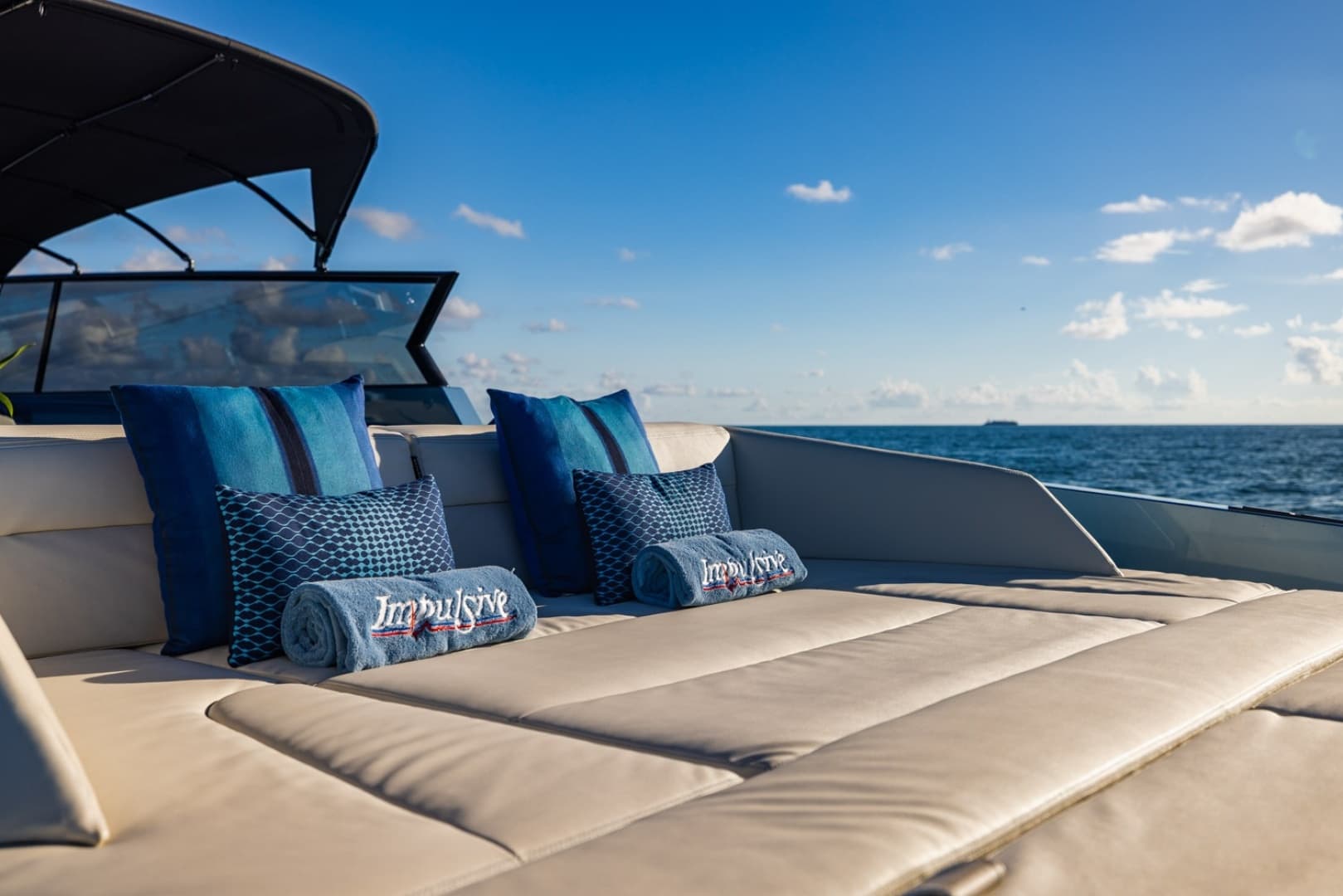 2019 Vanquish Yachts VQ58 photo 18