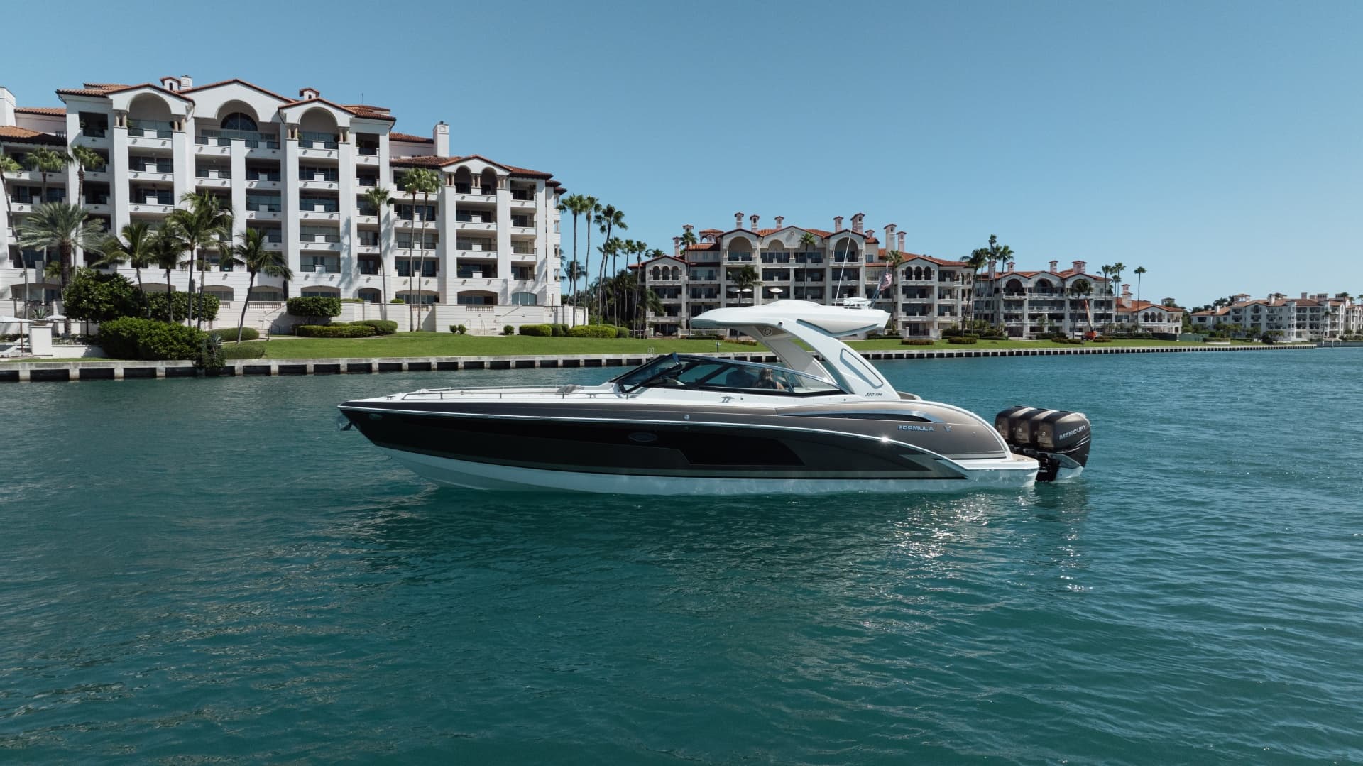 2018 Formula 350 Crossover Bowrider photo 8