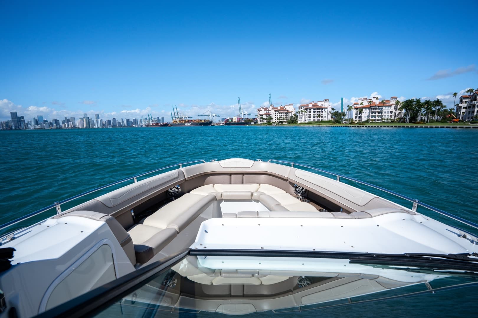 2018 Formula 350 Crossover Bowrider photo 32