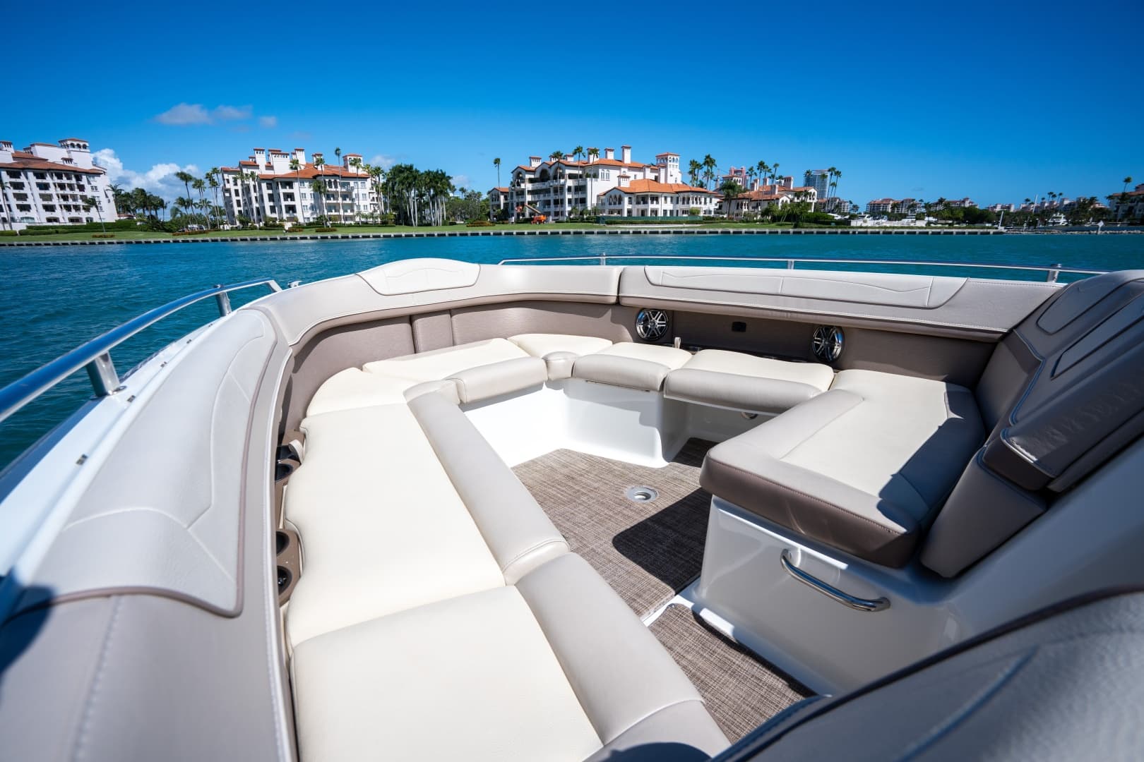 2018 Formula 350 Crossover Bowrider photo 33