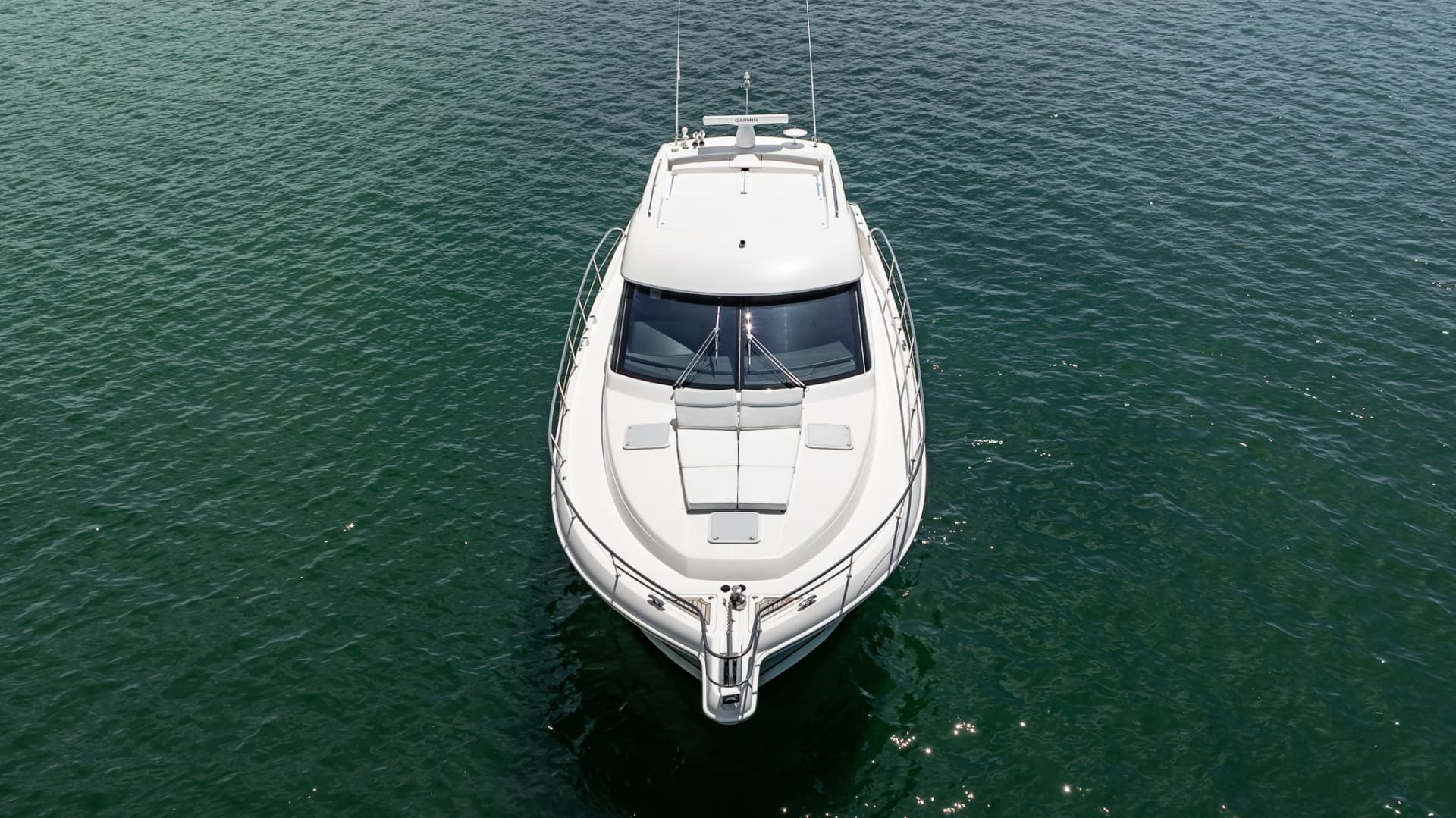 2016 Riviera 5000 Sport Yacht photo 12