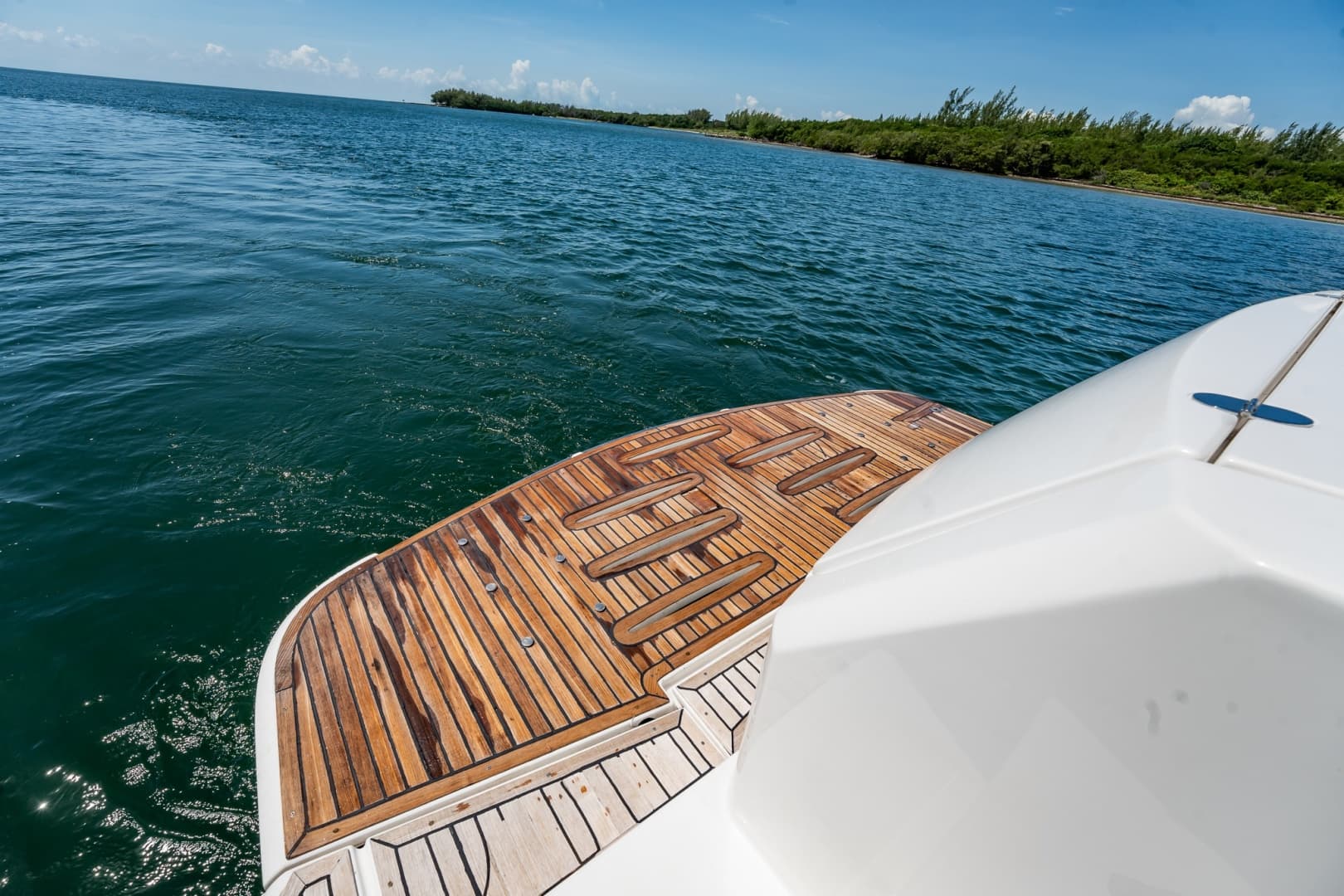 2016 Riviera 5000 Sport Yacht photo 36
