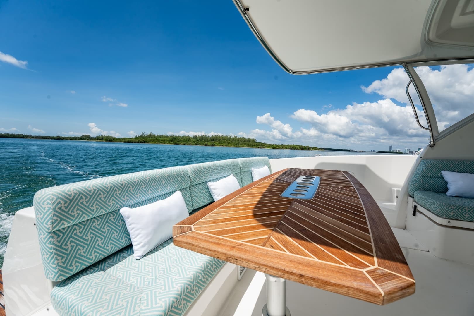 2016 Riviera 5000 Sport Yacht photo 44