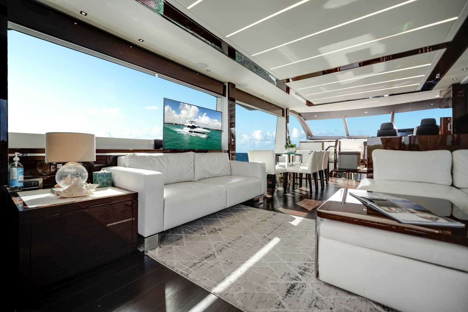 2019 Sunseeker 76 YACHT photo 12