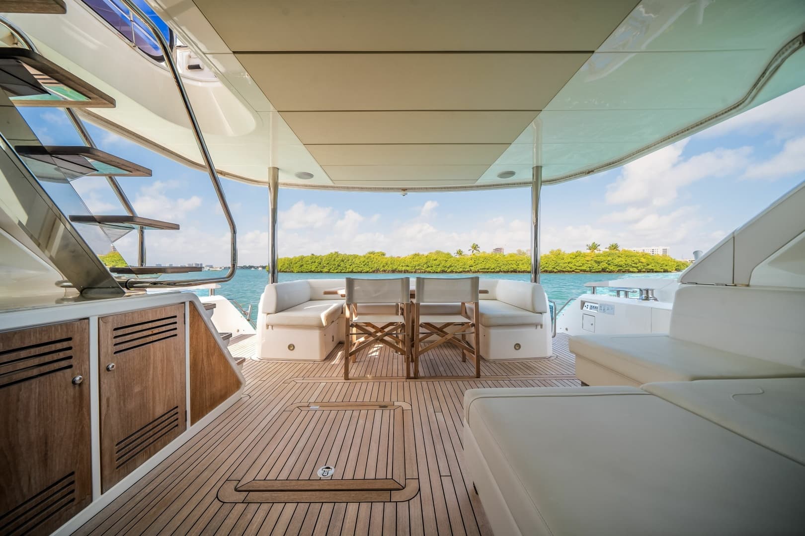 2019 Sunseeker 76 YACHT photo 9