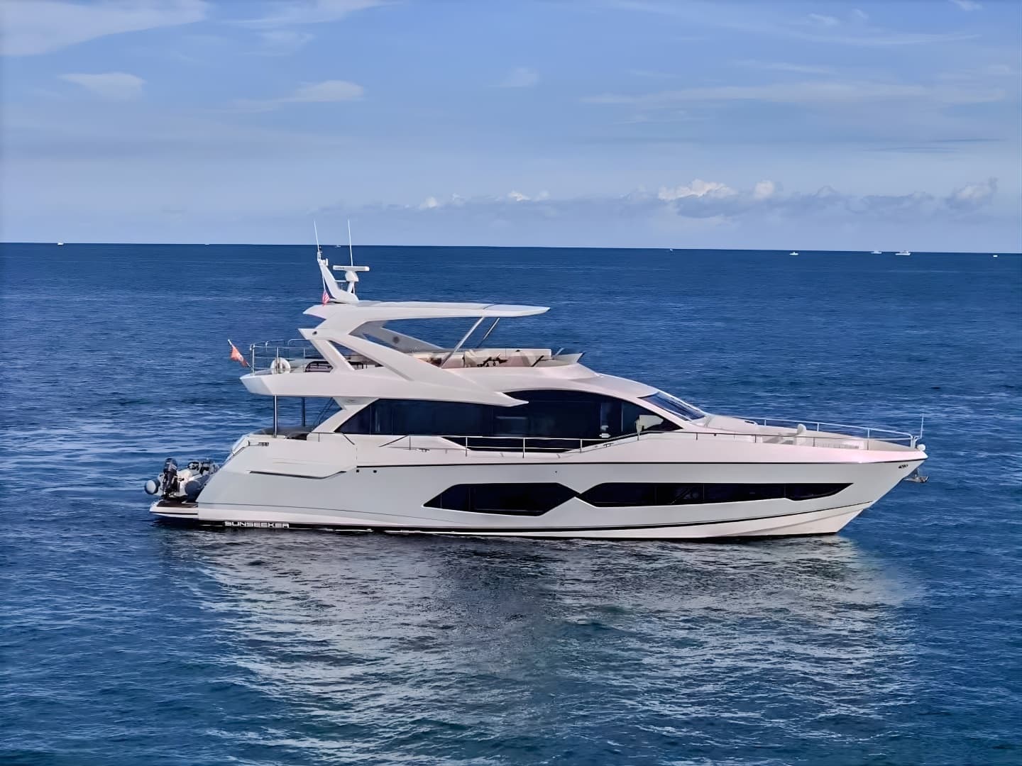 2019 Sunseeker 76 YACHT photo 2