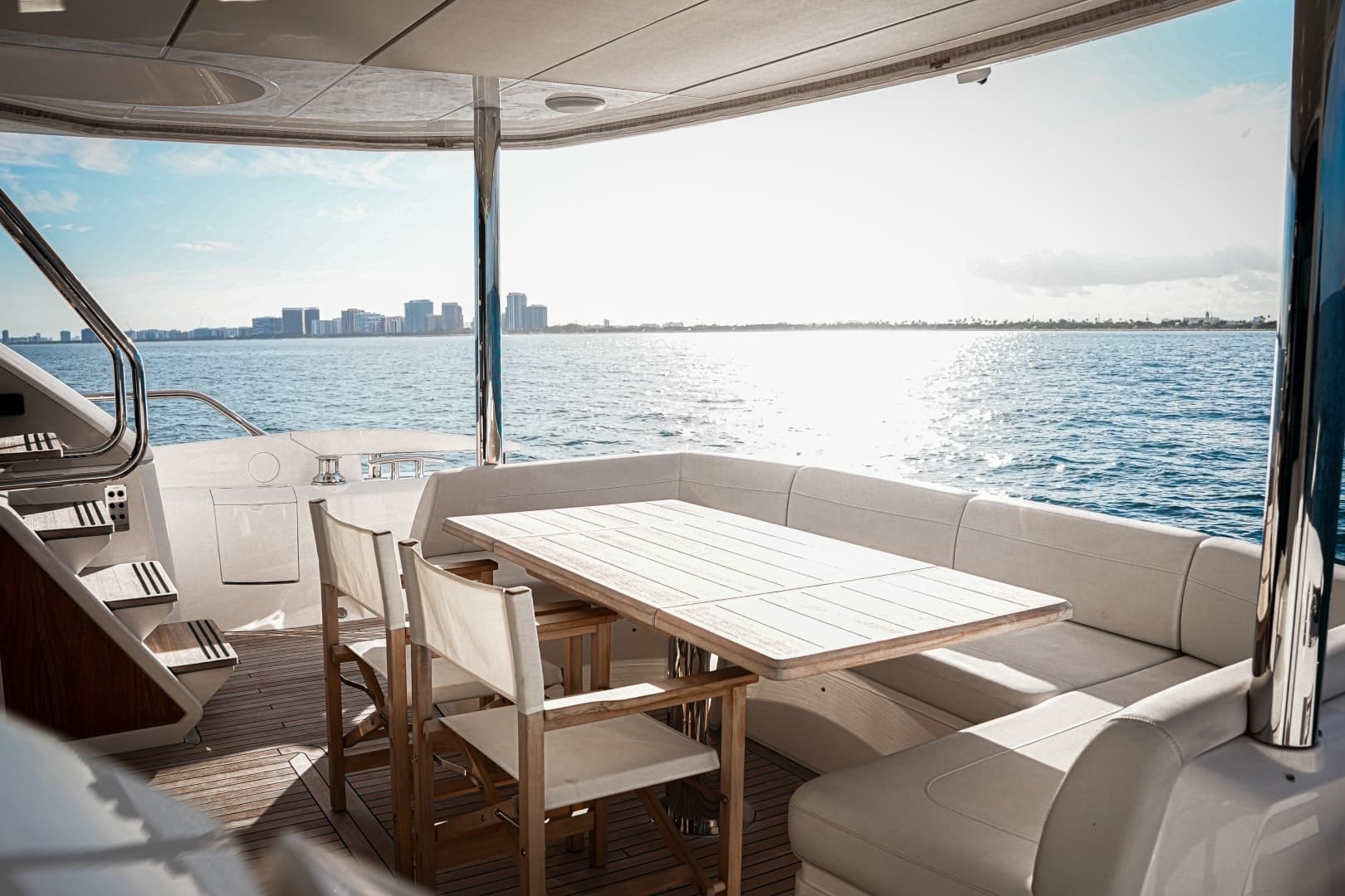 2019 Sunseeker 76 YACHT photo 10