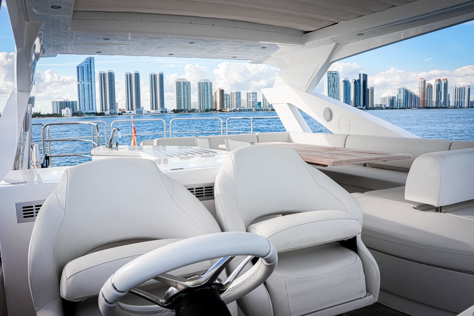 2019 Sunseeker 76 YACHT photo 24